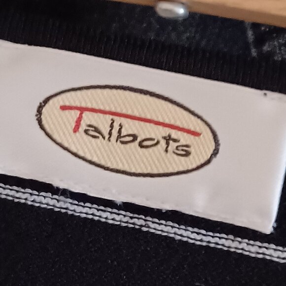 Rayon 3/4 sleeve light top. Talbots. - Picture 3 of 4